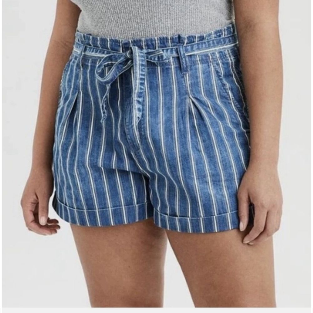 American Eagle Blue Striped Super High Waisted Paperbag Shorts - Size 4